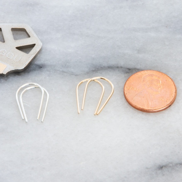 Gold Filled Threader Minimalist Earrings ✨ - Picture 3 of 4